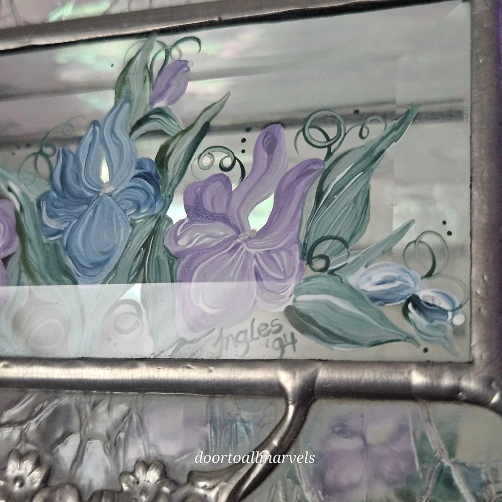 VTG Hand Painted Iridescent Glass Case Jewelry Box Signed Ingles '94 Art Nouveau